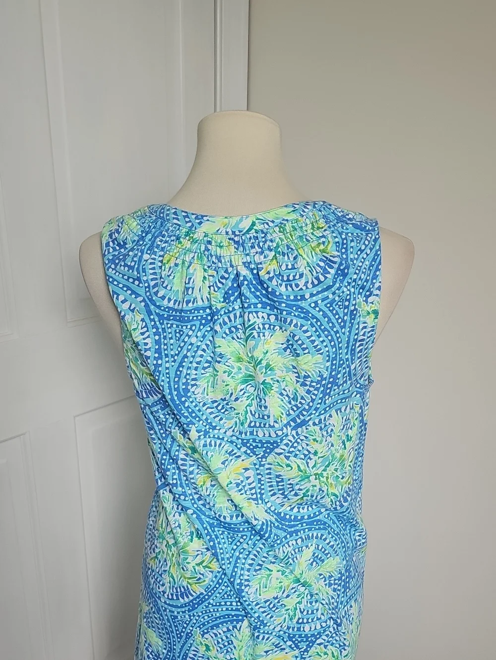 Pair Of Lilly Pulitzer lightweight Dresses Size M Sailboats EUC - Picture 5 of 8